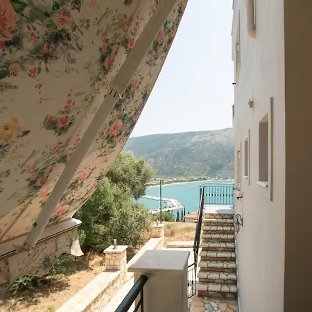 Pigeon House Apartment Plataria Exterior photo